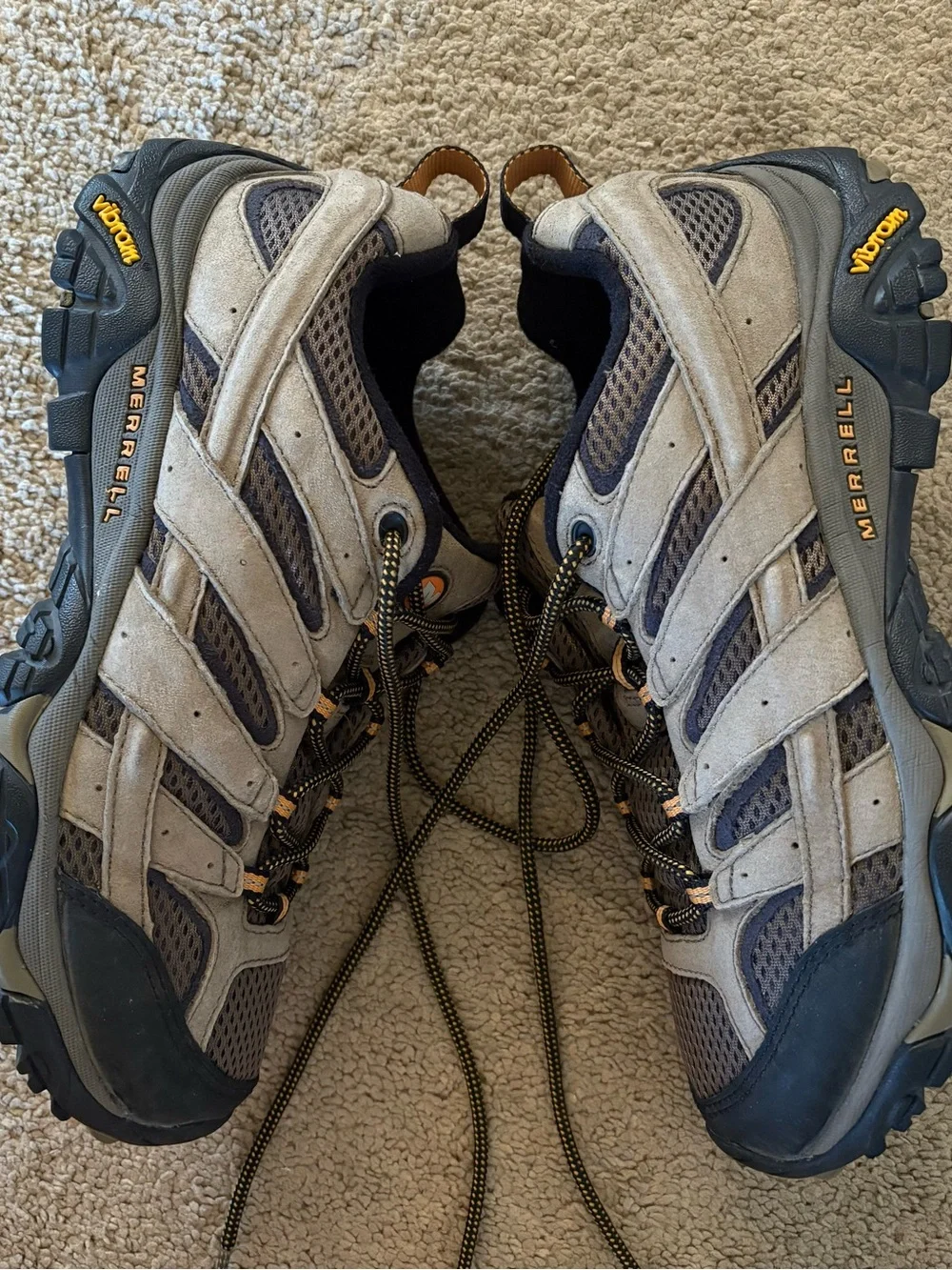Merrell Moab 2 Men's Hiking Trail Shoes in Tan Size 9